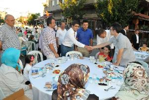 Ekşioğlu Mahallesi Sokak İftarı 